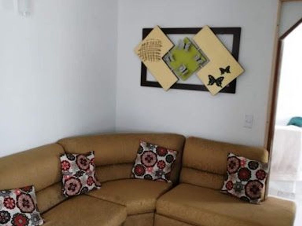 Casa de 5 alcobas en venta en Villas De Granada, Bogotá, 180 m² · foto 11 de 20