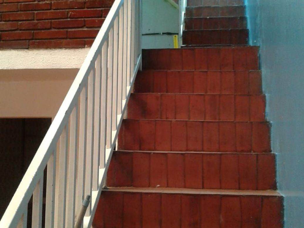 Casa de 10 alcobas en venta en Tunjuelito, Bogotá, 112 m² · foto 3 de 3