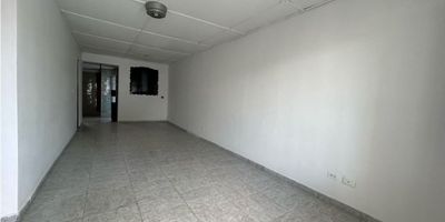 ¡No dejes pasar esta increíble oportunidad de adquirir este apartamento en venta ubicado en Cevillar, segundo piso, arriba de una casa. Este apartamento goza de una ubicación privilegiada, en las cercanías del Colegio Antonia Santos y la Institución Educativa Distrital Simón Bolívar, lo que lo convierte en una excelente elección para familias que valoran la educación de calidad.

Cada uno de los dos apartamentos tiene aproximadamente 65m2, ofreciendo un diseño funcional y cómodo para satisfacer tus necesidades. El primer apartamento cuenta con una acogedora sala-comedor, dos habitaciones para acomodar a tu familia o invitados, un baño, zona de labores.

El segundo apartamento es ideal para aquellos que buscan una distribución diferente. Ofrece una espaciosa habitación, perfecta para una sola persona o una pareja. Además, incorpora un estudio, un espacio versátil que puedes adaptar a tus necesidades, ya sea como una oficina en casa o una sala de juegos. También cuenta con un baño completo.

No pierdas la ocasión de adquirir esta propiedad versátil y bien ubicada en el Barrio Cevillar. Contáctanos hoy mismo para obtener más información y concertar una visita para que puedas apreciar personalmente este emocionante prospecto de vivienda. ¡Tu nuevo hogar te espera en el corazón de la ciudad!
