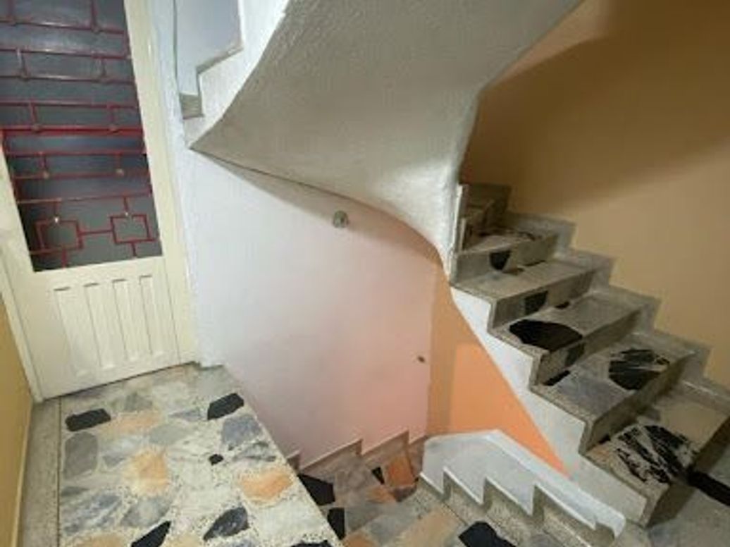 Casa de 12 alcobas en venta en Villas De Granada, Bogotá, 245 m² · foto 3 de 18