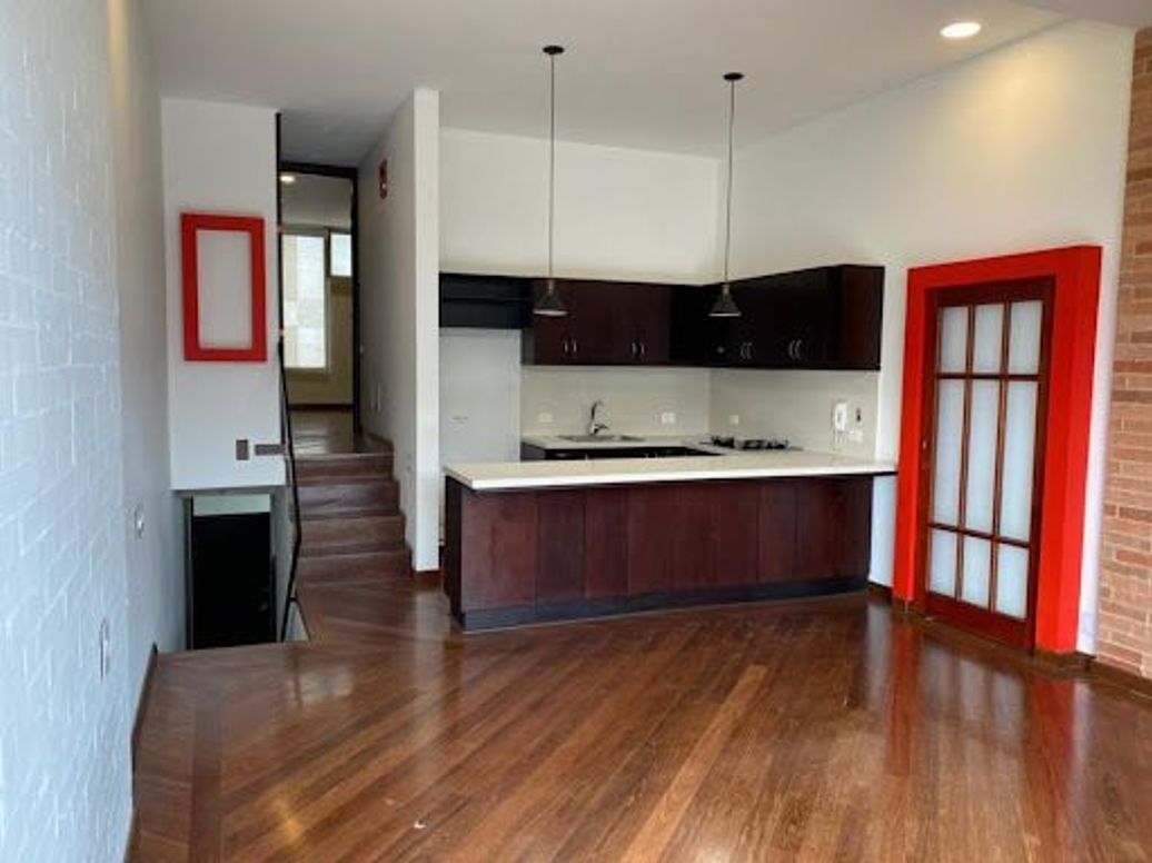 Apartamento de 1 alcoba en venta en El Virrey, Bogotá, 78 m² · foto 2 de 20