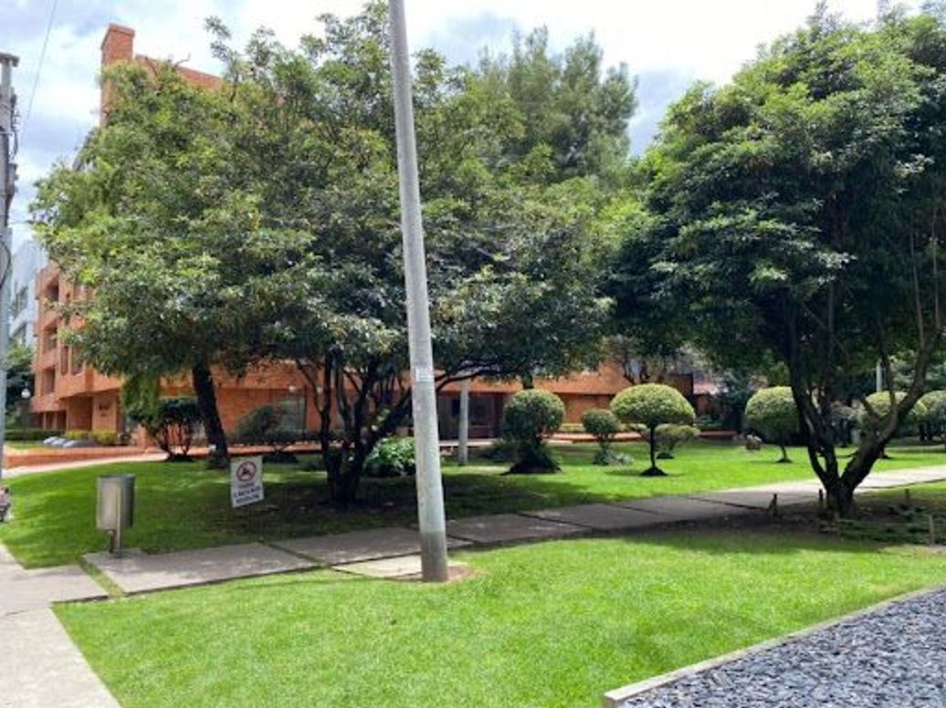 Apartamento de 1 alcoba en venta en El Virrey, Bogotá, 78 m² · foto 20 de 20