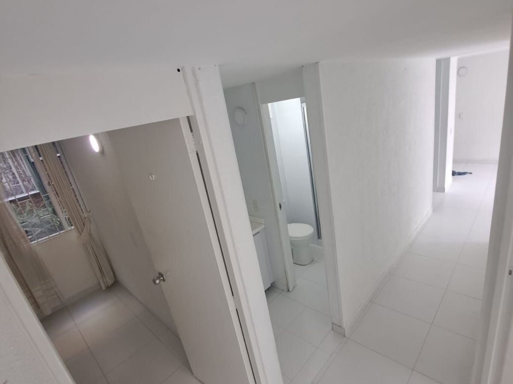 Apartamento de 3 alcobas en venta en Madelena I Y Ii, Bogotá, 66 m² · foto 7 de 7
