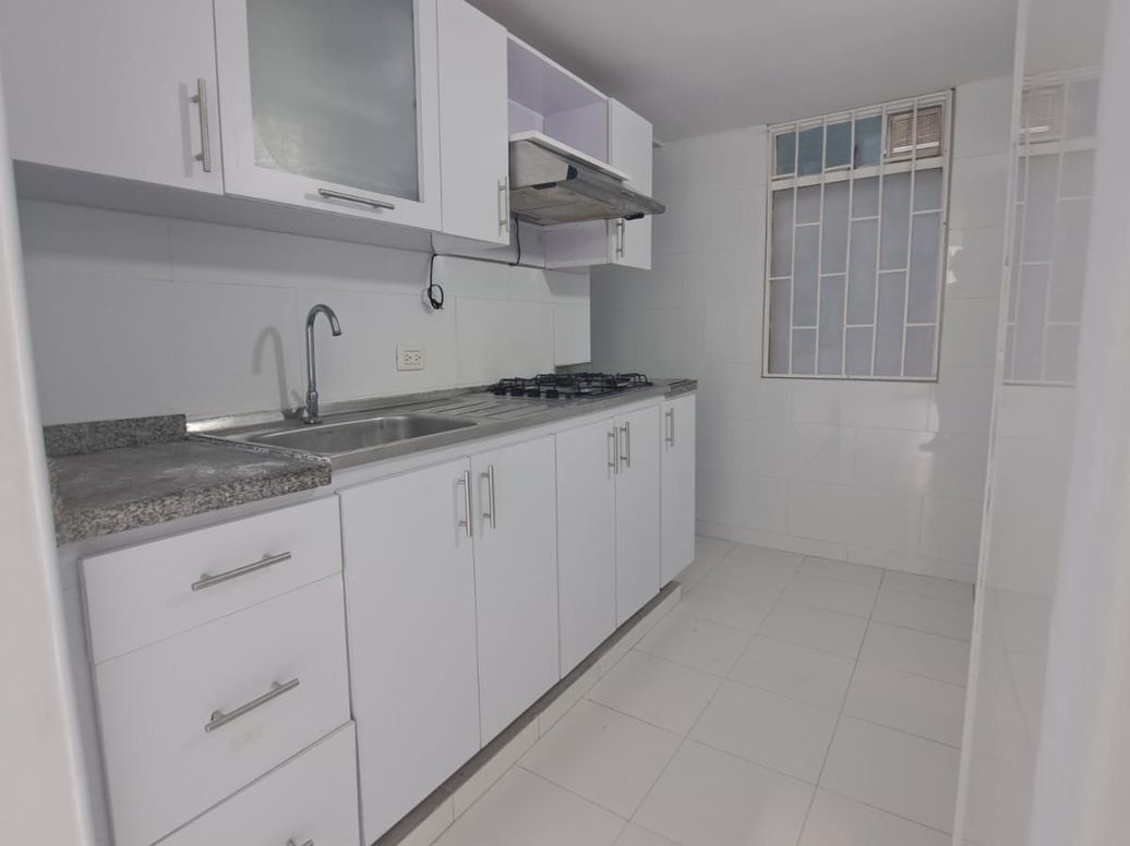 Apartamento de 3 alcobas en venta en Madelena I Y Ii, Bogotá, 66 m² · foto 2 de 7