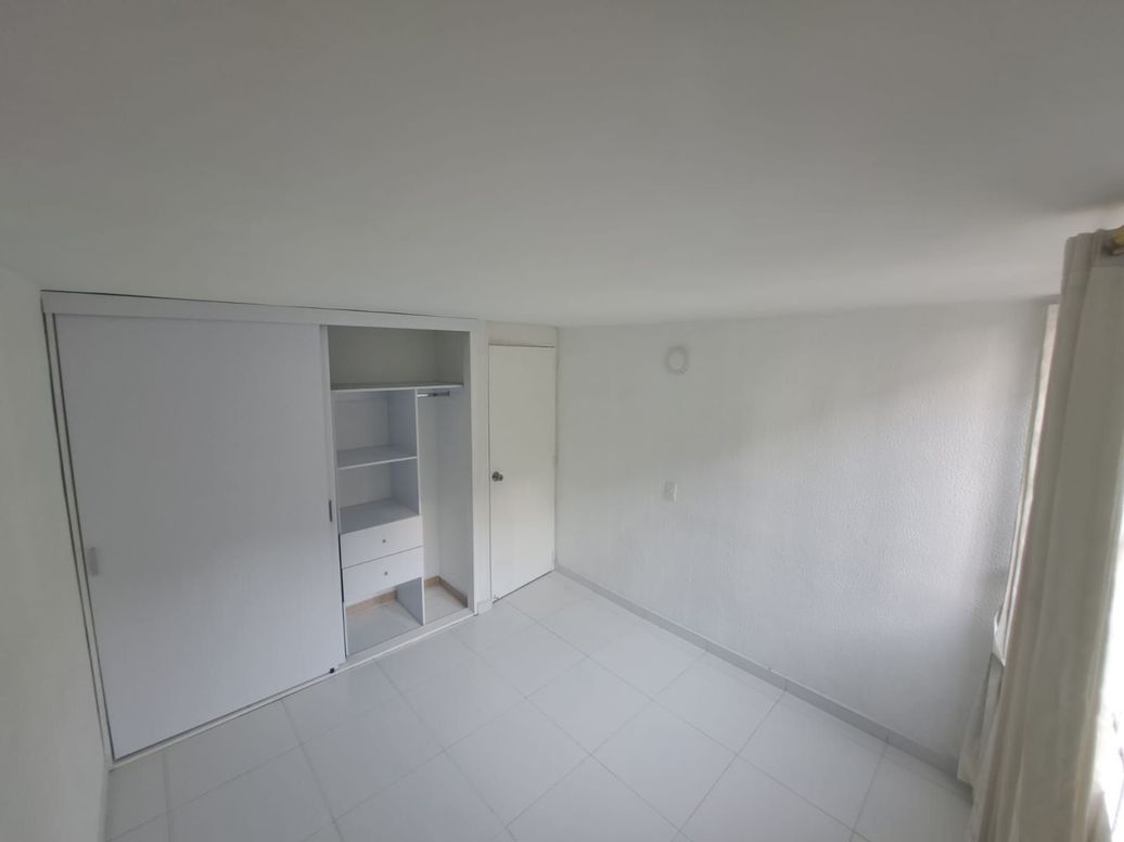 Apartamento de 3 alcobas en venta en Madelena I Y Ii, Bogotá, 66 m² · foto 5 de 7