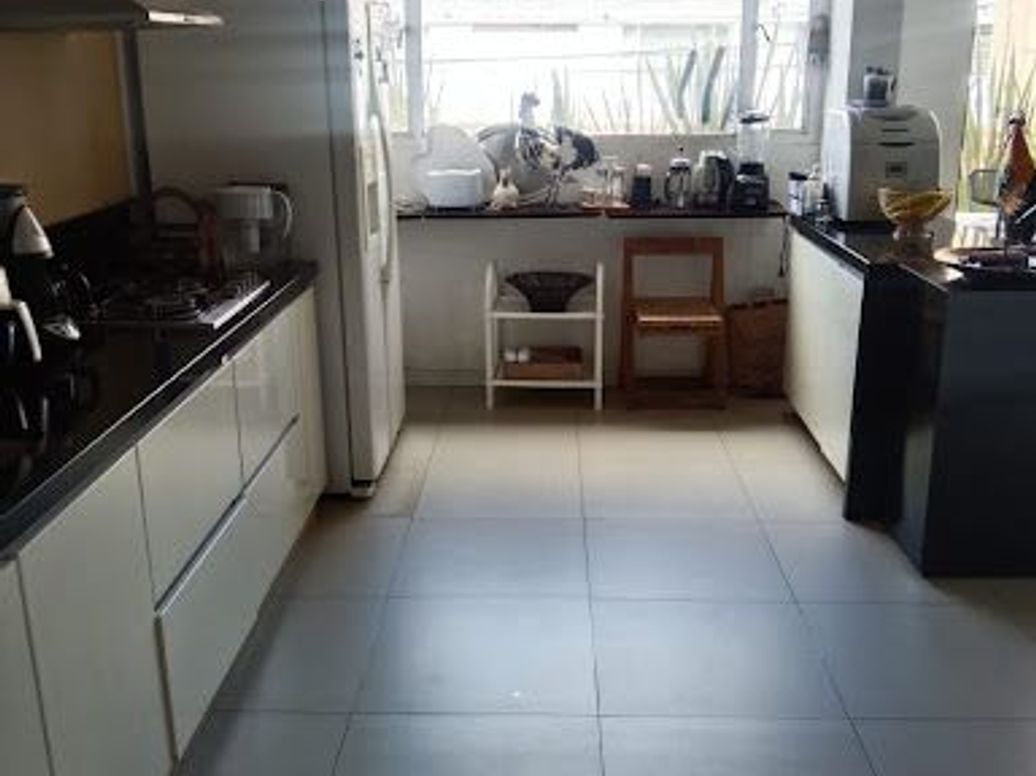 Casa de 4 alcobas en venta en Santa Paula, Bogotá, 330 m² · foto 8 de 20