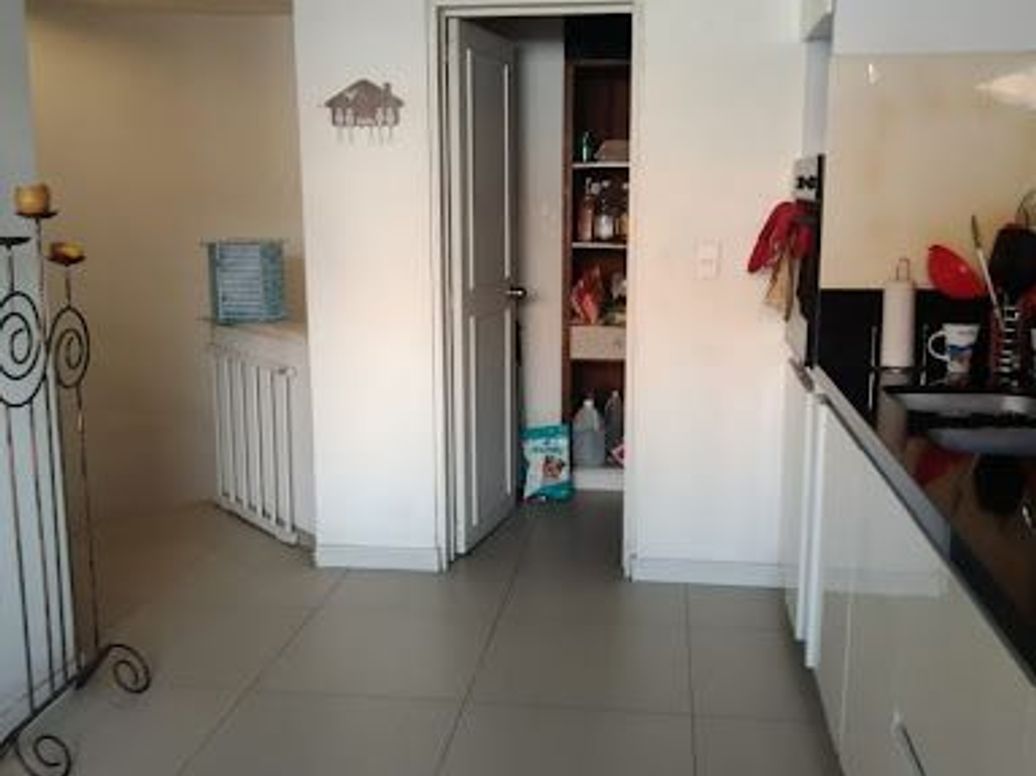 Casa de 4 alcobas en venta en Santa Paula, Bogotá, 330 m² · foto 14 de 20