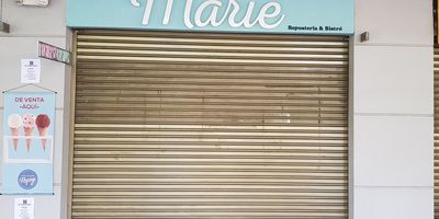 Te presentamos este local comercial ubicado en Mall Comercial Plaza 77 P.H. Esta en el primer nivel de la zona de comidas; actualmente se encuentra ocupado. Este Local esta ubicado en un lugar estratégico de la ciudad, con ventilación adecuada y con un ambiente tranquilo y central, no esperes más y anímate a encontrar con nosotros tu lugar ideal. Contáctanos y déjanos tener el privilegio de atenderte. 
