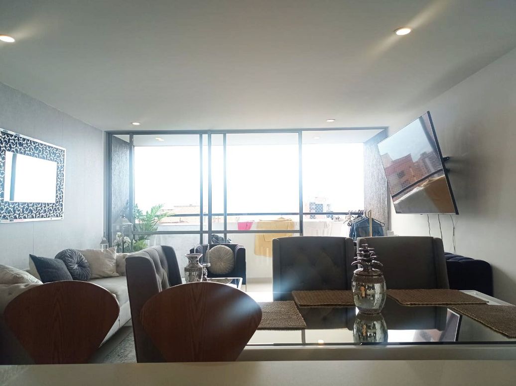 Apartamento en Arriendo en Loma Los Gonzalez, Comuna 14 El Poblado, Medellín en Loma Los Gonzalez