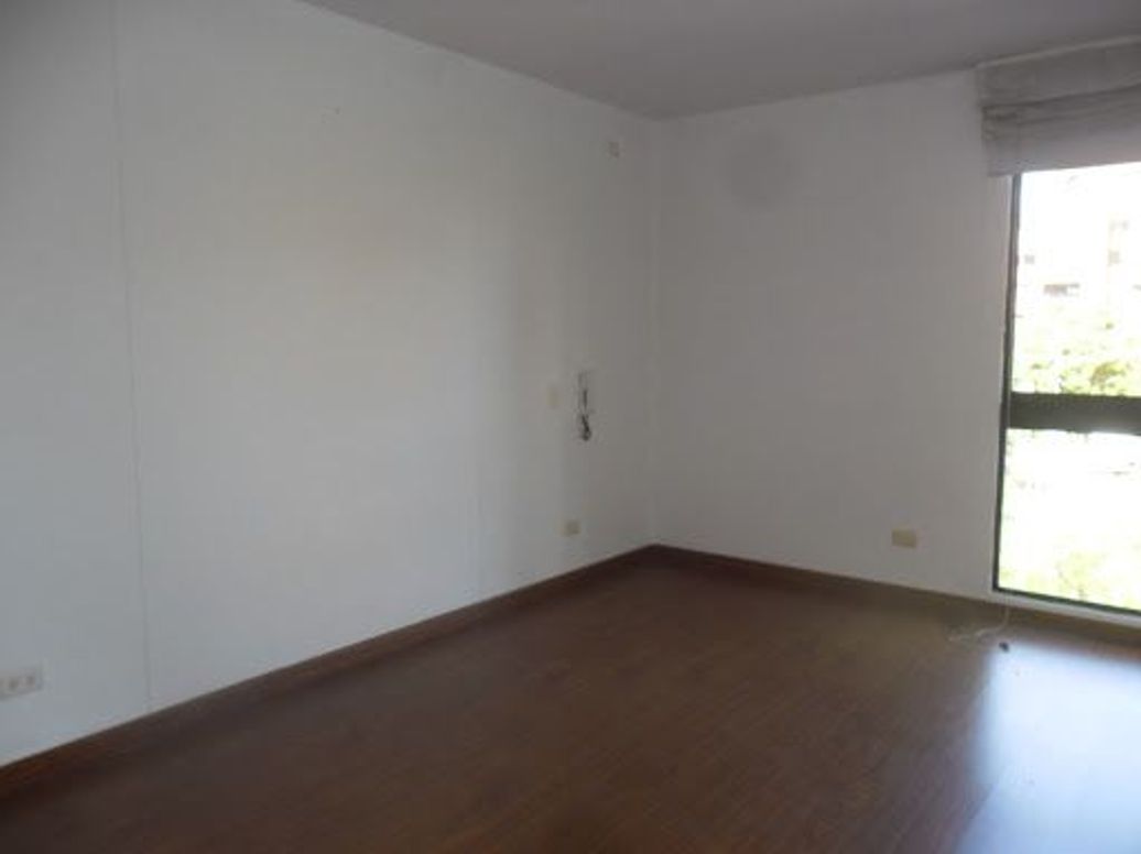 Apartamento de 2 alcobas en arriendo en Country Club, Bogotá, 91 m² · foto 10 de 20