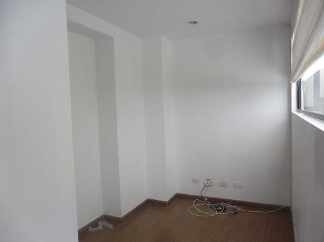 Apartamento de 2 alcobas en arriendo en Country Club, Bogotá, 91 m² · foto 5 de 20