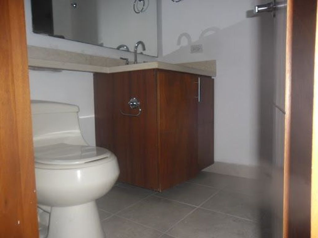 Apartamento de 2 alcobas en arriendo en Country Club, Bogotá, 91 m² · foto 15 de 20