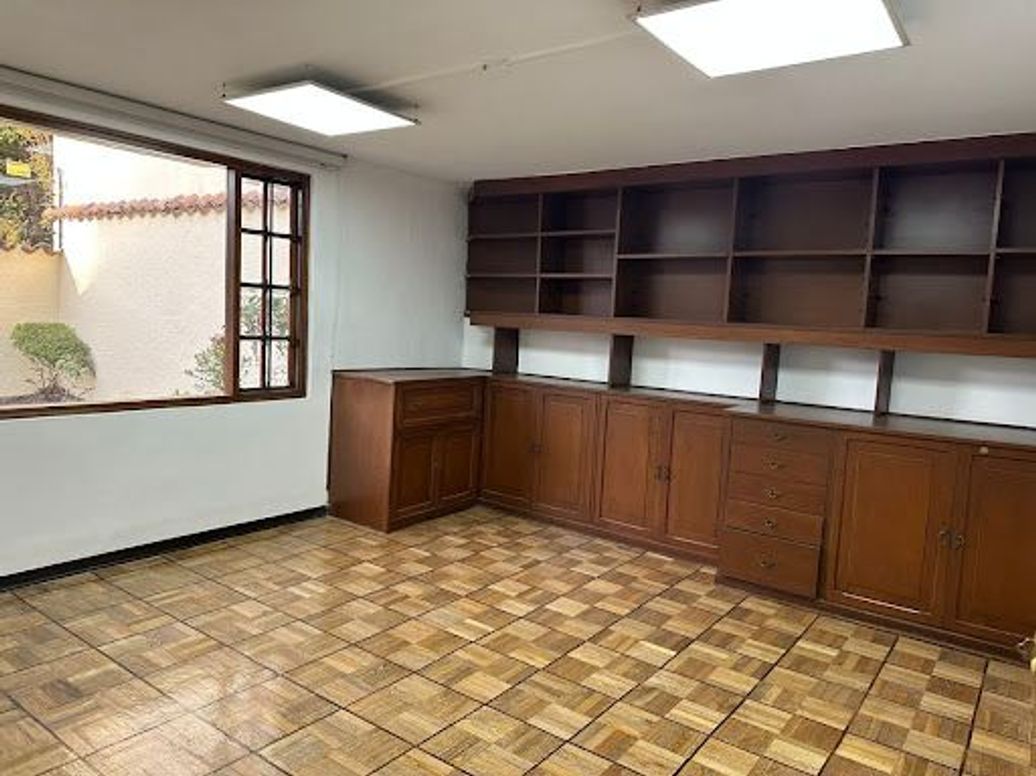 Casa de 4 alcobas en venta en Santa Ana, Bogotá, 329 m² · foto 6 de 20