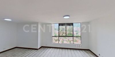 Apartamento en venta de 75 m2, con vista interior, ubicado en un 11avo piso (Torre 2, Apto 1109), parqueadero moto(01). Consta de 3 habitaciones, 2 baños, sala comedor, cocina integral y zona de lavandería. Tiene piso cerámico en todas sus zonas . El conjunto cuenta con salón social, zona para niños, gimnasio. piscina  y vigilancia privada las 24 horas. Cerca a almacenes de cadena; cerca a colegio Carlos Pérez Mejía, La Primavera y Mano Amiga; Vías de acceso por la Carrera 67 B.