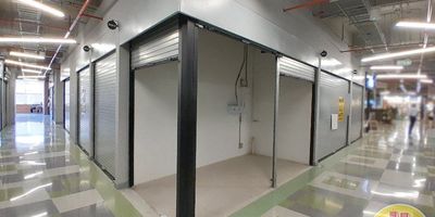 Código: 8336. 2° Piso  en edificación de 7 pisos. Acceso al inmueble: Directo a la vía, ascensor y escalas. No se puede para negocios de alimentos. Ducto de agua activo. Propietario no responsable de recaudar IVA para el 2025. Canon + Admón C.C.