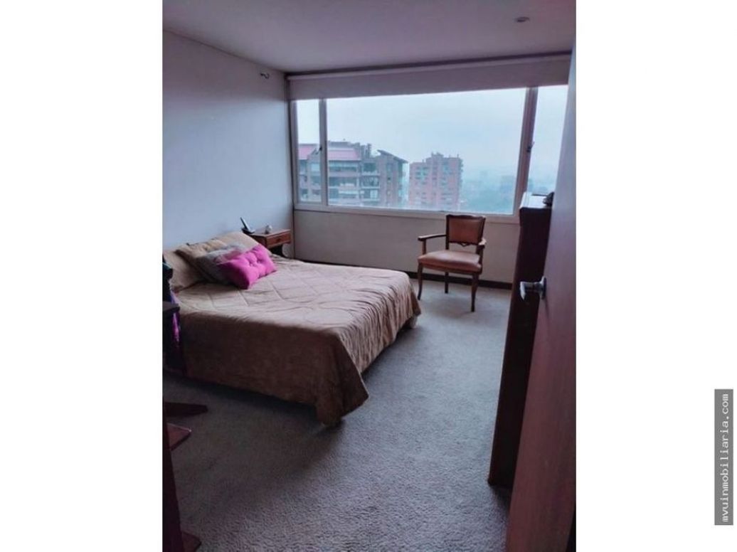 Apartaestudio en venta en El Refugio, Bogotá, 168 m² · foto 5 de 8