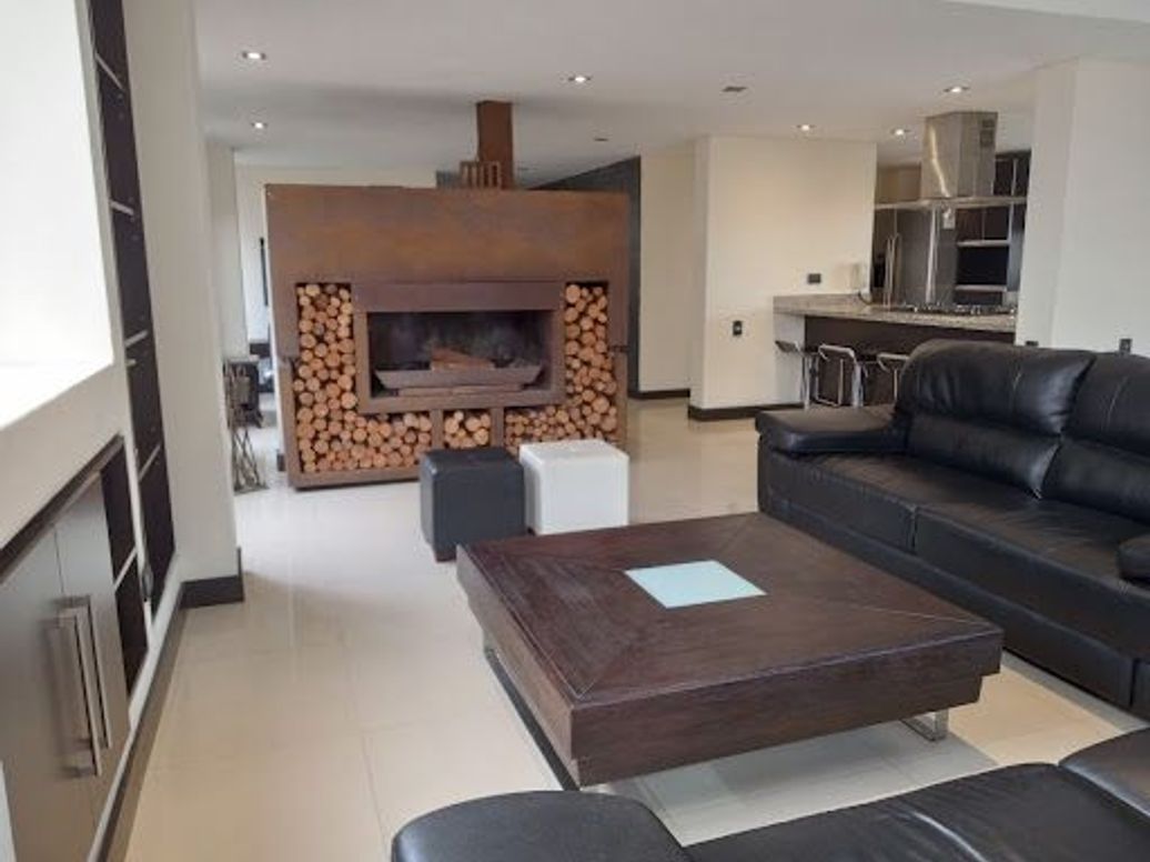 Apartamento de 4 alcobas en venta en El Contador, Bogotá, 250 m² · foto 3 de 20