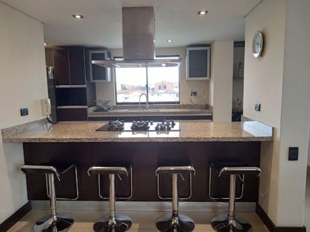 Apartamento de 4 alcobas en venta en El Contador, Bogotá, 250 m² · foto 15 de 20