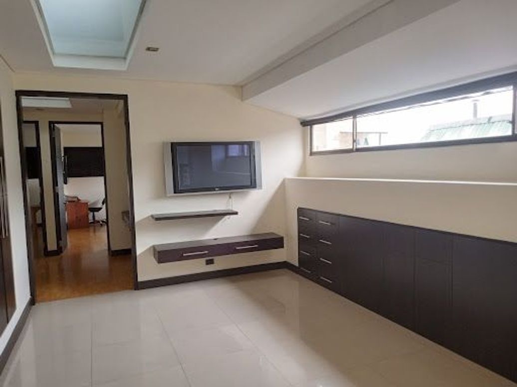 Apartamento de 4 alcobas en venta en El Contador, Bogotá, 250 m² · foto 11 de 20