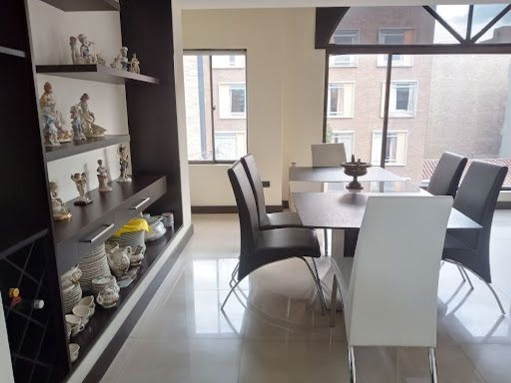 Apartamento de 4 alcobas en venta en El Contador, Bogotá, 250 m² · foto 12 de 20
