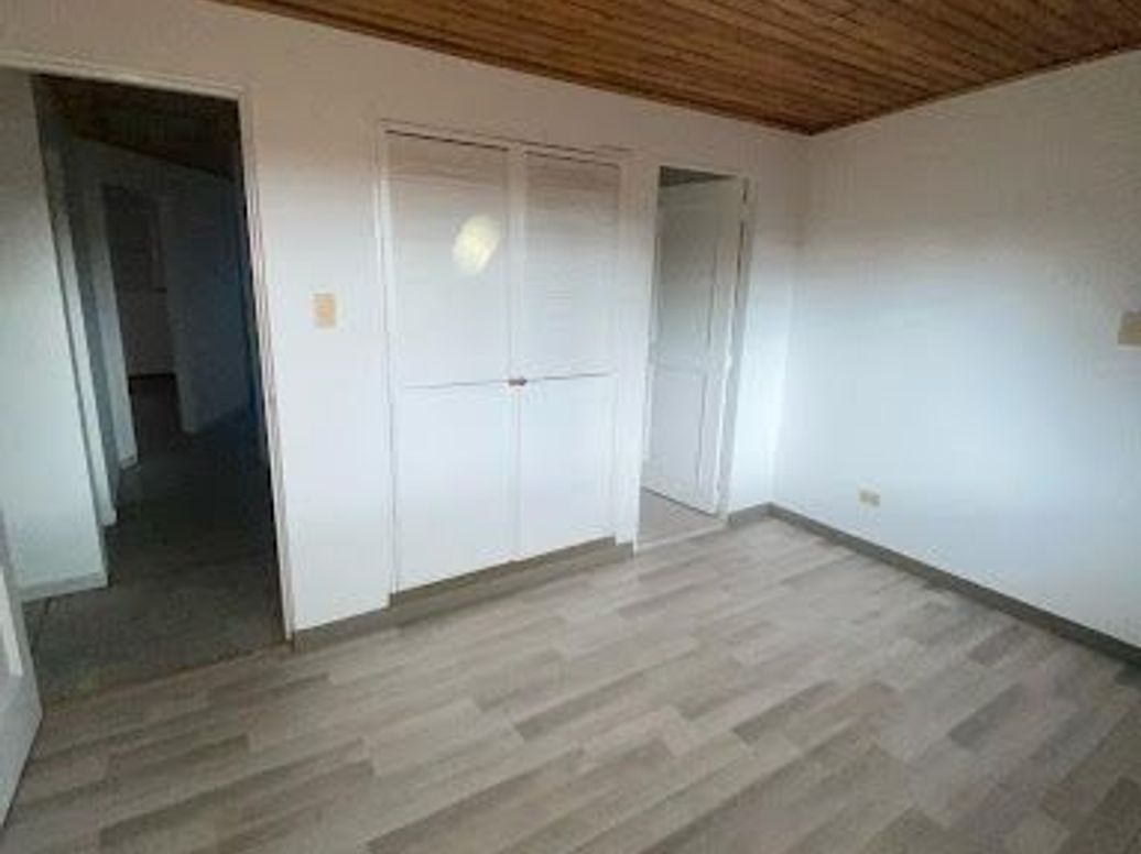 Casa de 4 alcobas en venta en Villas De Granada, Bogotá, 163 m² · foto 18 de 20