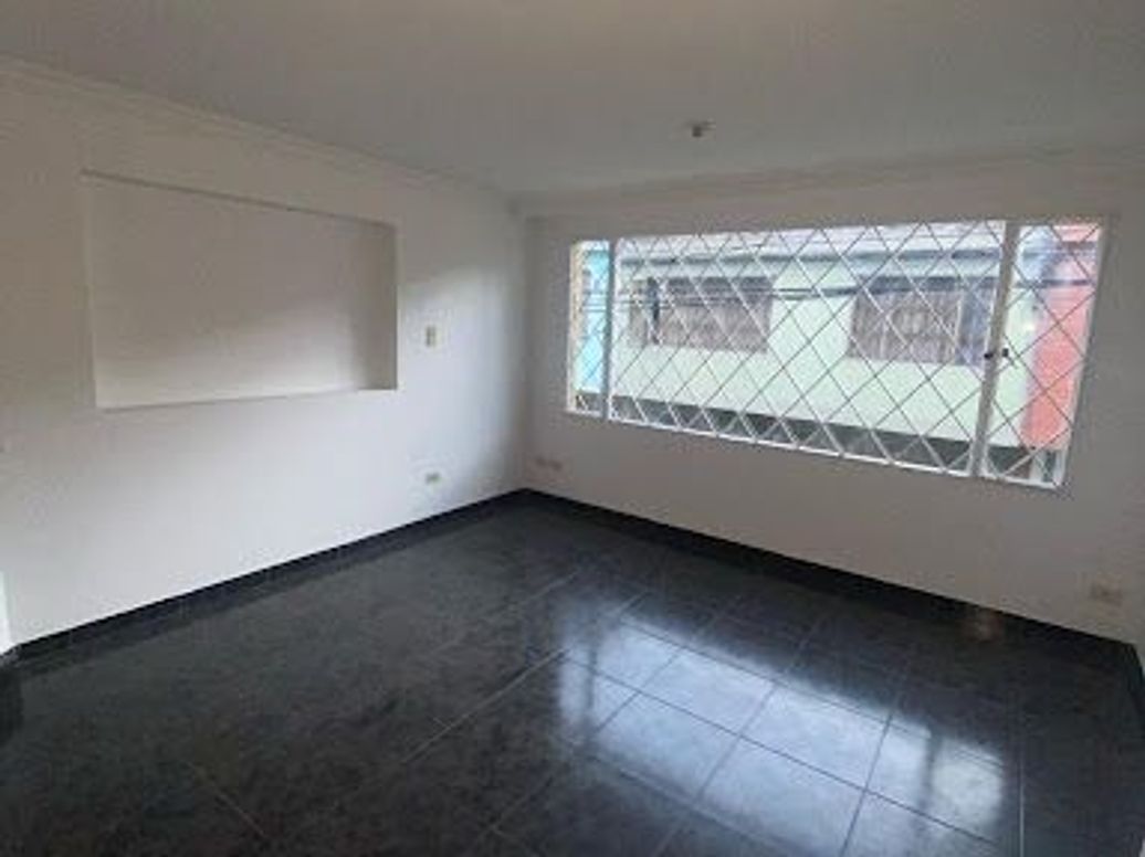Casa de 4 alcobas en venta en Villas De Granada, Bogotá, 163 m² · foto 19 de 20
