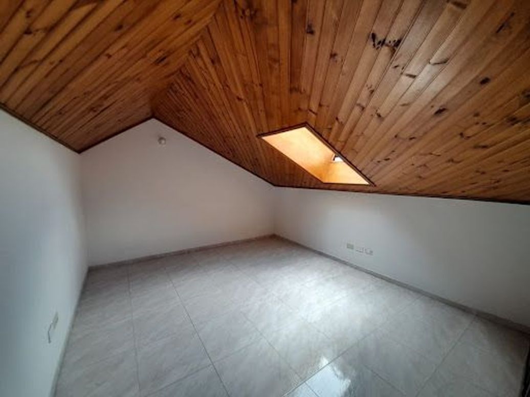Casa de 5 alcobas en venta en San José De Bavaria, Bogotá, 240 m² · foto 15 de 20