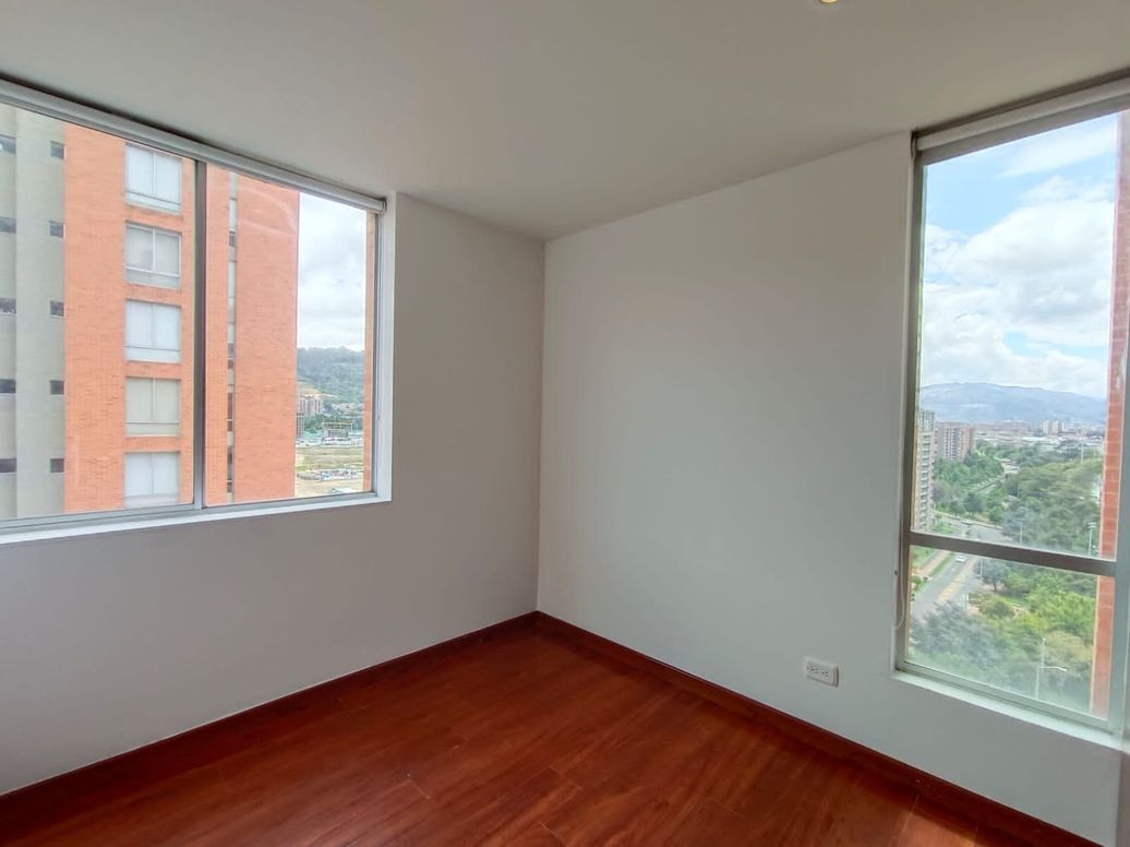 Apartamento de 3 alcobas en venta en San Antonio Nor - Occidental, Bogotá, 84 m² · foto 11 de 11