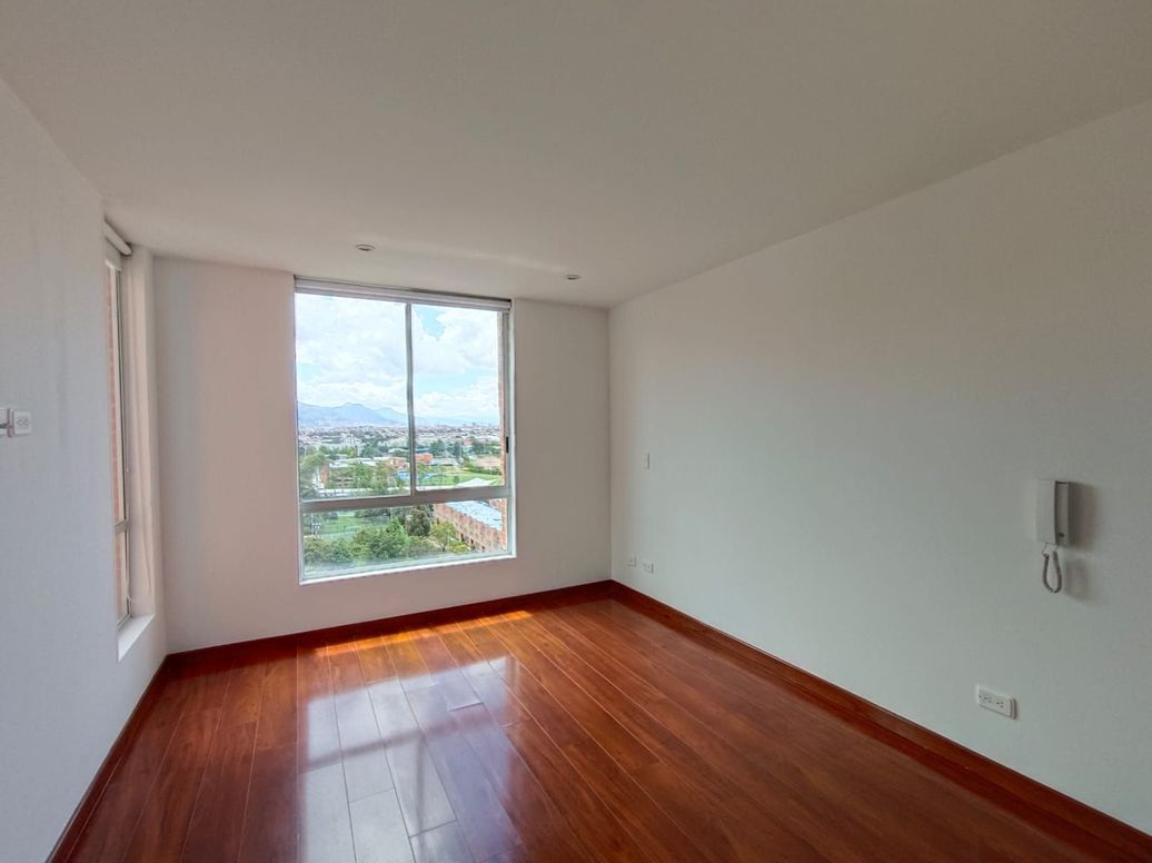Apartamento de 3 alcobas en venta en San Antonio Nor - Occidental, Bogotá, 84 m² · foto 8 de 11
