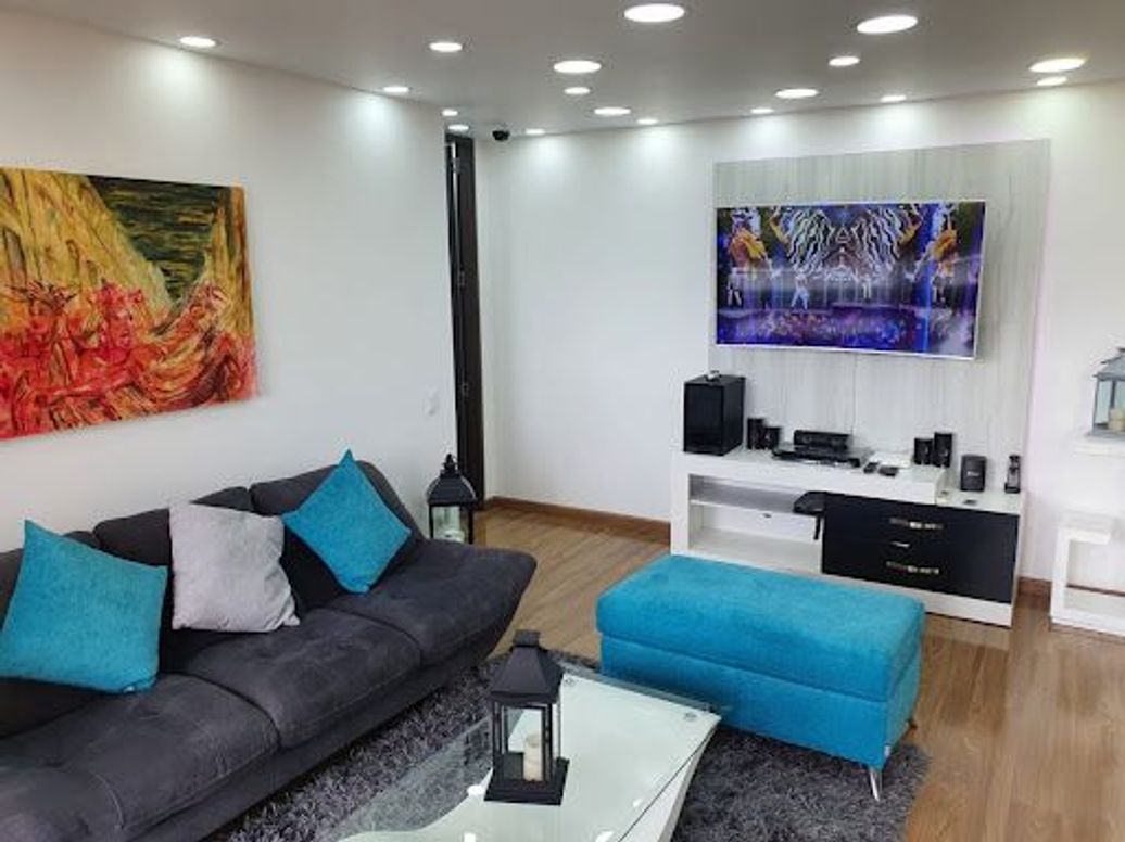 Apartamento de 3 alcobas en venta en Los Lagartos, Bogotá, 131 m² · foto 3 de 20