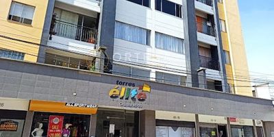 Local, área 58 m2, cuenta con amplios espacios de trabajo, 1 baño, piso en cerámica, puerta de vidrio, parqueadero, bodega, vigilancia las 24 horas del día.