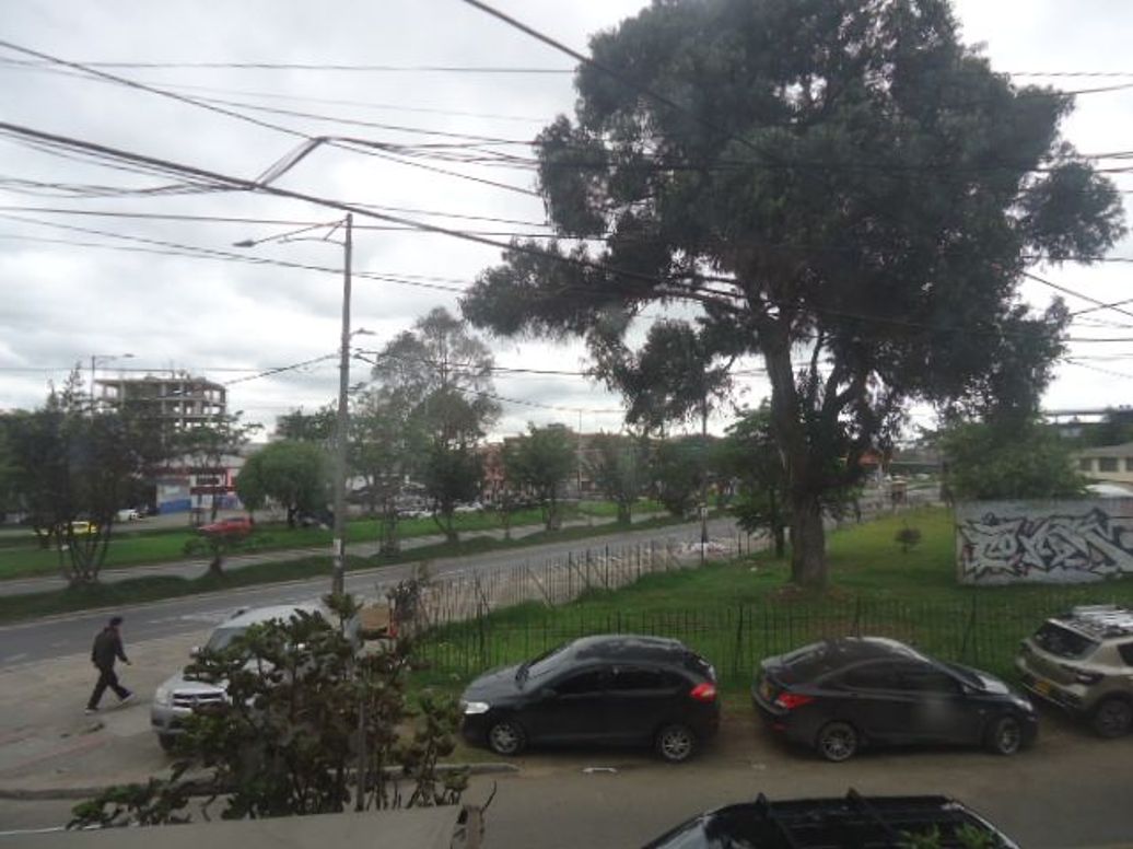 Casa de 4 alcobas en venta en Carvajal, Bogotá, 240 m² · foto 3 de 20