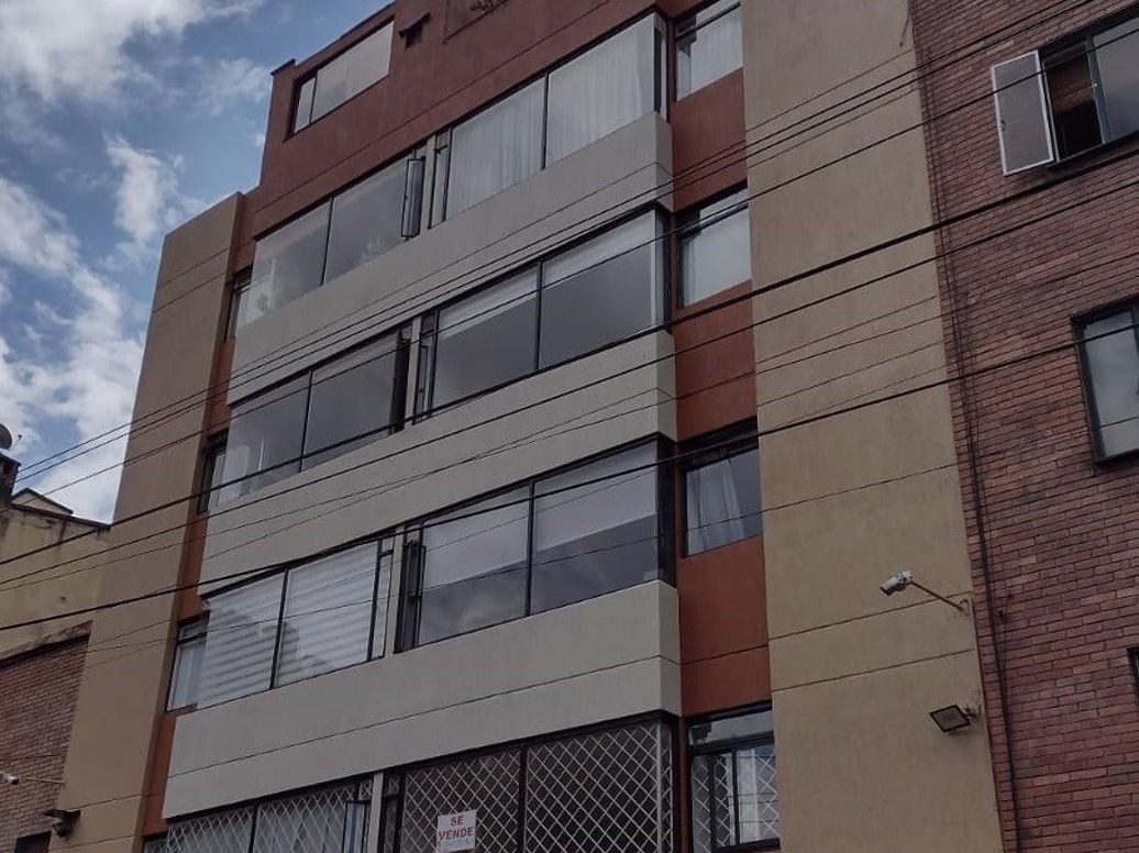 Apartamento de 1 alcoba en venta en La Macarena, Bogotá, 93 m² · foto 5 de 10