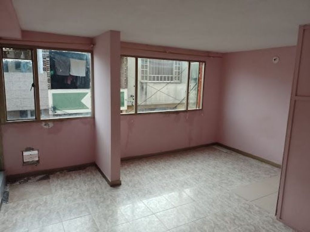 Casa de 9 alcobas en venta en Engativa Centro, Bogotá, 80 m² · foto 6 de 20