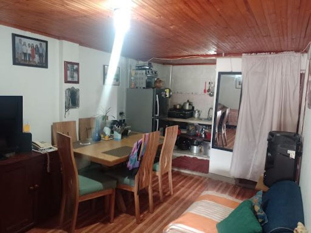 Casa de 9 alcobas en venta en Engativa Centro, Bogotá, 80 m² · foto 9 de 20