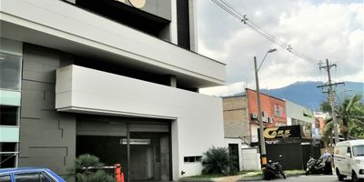 Inmuebles sujetos a verificación de disponibilidad

1 TABLERO, MESA DE VIDRIO +27 SILLAS BLANCAS+6 SILLAS CAFES+ 4 SILLAS GRISES, DISPENSADOR DE AGUA,AIRE ACONDICIONADO