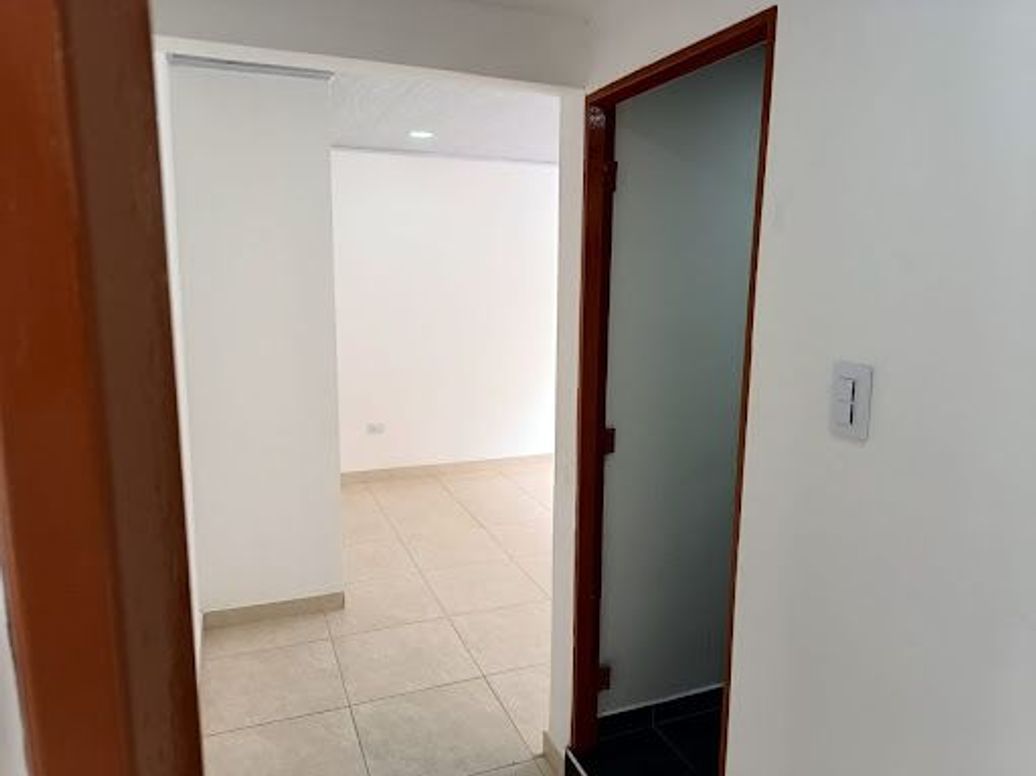 Casa de 10 alcobas en venta en Las Orquideas, Bogotá, 351 m² · foto 15 de 20