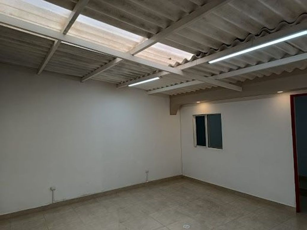 Casa de 10 alcobas en venta en Las Orquideas, Bogotá, 351 m² · foto 10 de 20