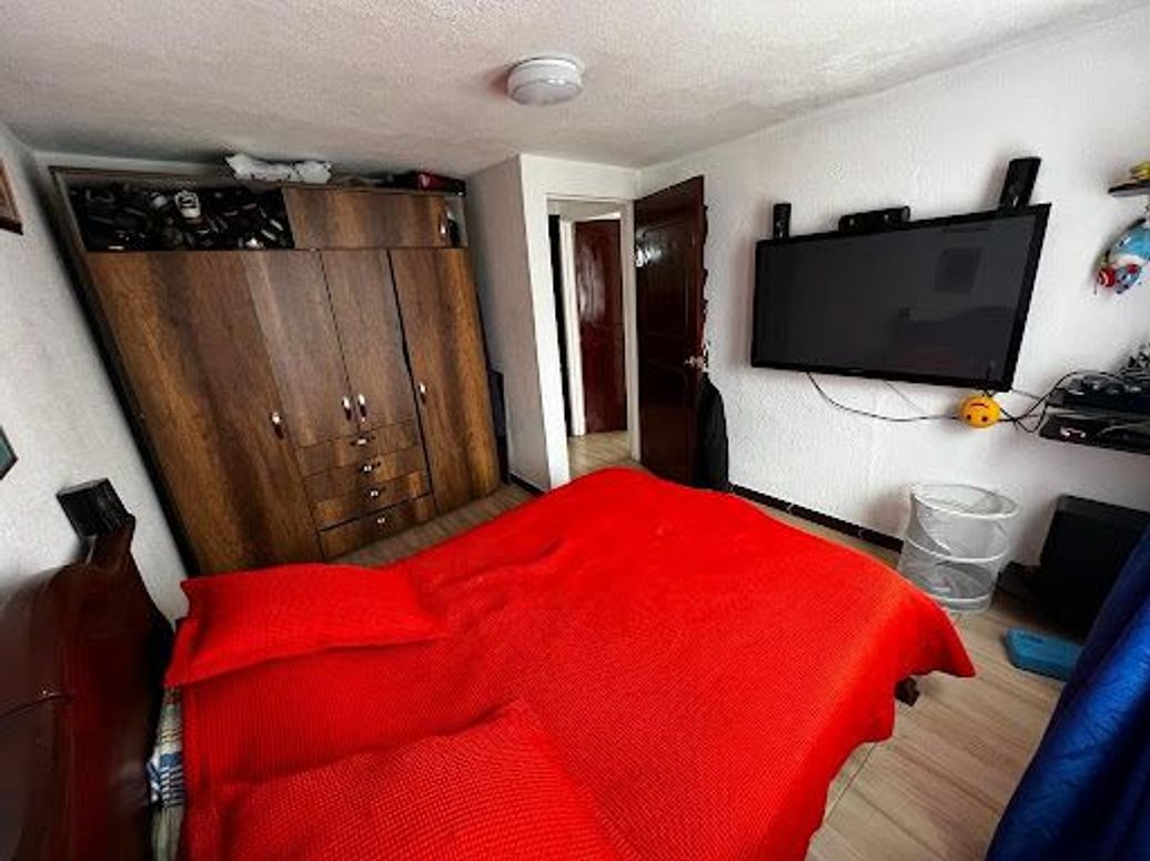 Casa de 5 alcobas en venta en El Porvenir De La Estancia, Bogotá, 216 m² · foto 7 de 20