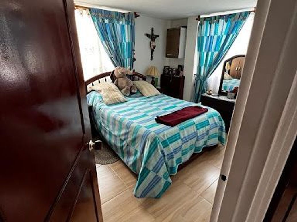 Casa de 5 alcobas en venta en El Porvenir De La Estancia, Bogotá, 216 m² · foto 8 de 20