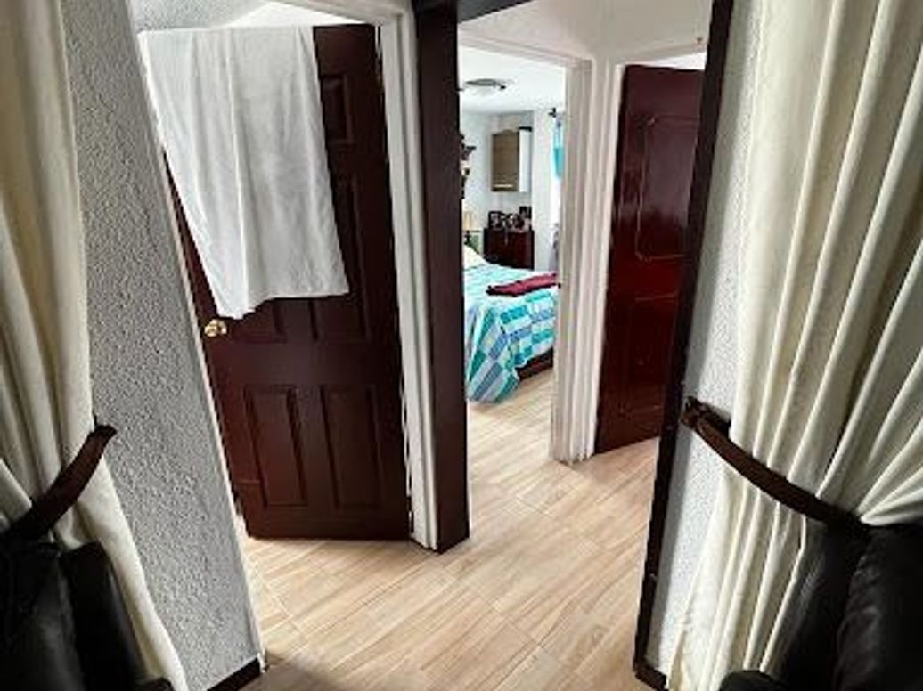 Casa de 5 alcobas en venta en El Porvenir De La Estancia, Bogotá, 216 m² · foto 4 de 20