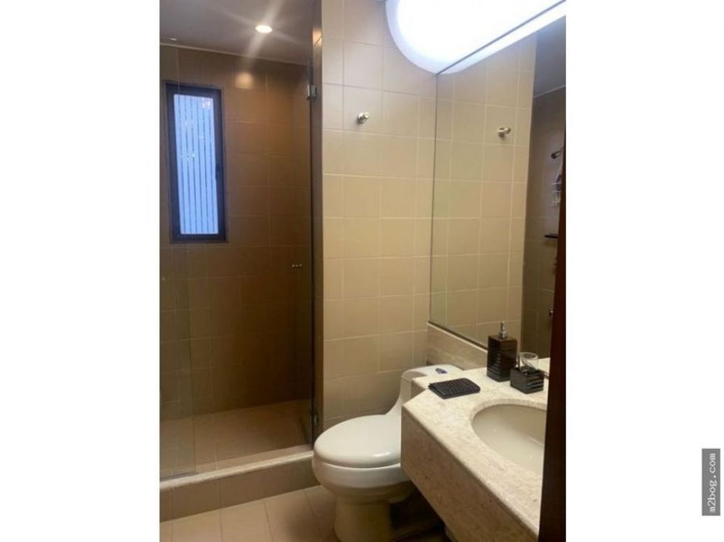 Apartamento de 4 alcobas en venta en Los Rosales, Bogotá, 400 m² · foto 10 de 11
