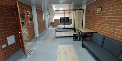 Apartaestudio, oficina o consultorio en el sector velodromo cerca a la estacion floresta del metro . perfecto para ti. cuenta, ademas, con un facil acceso vehicular y peatonal. contacta a nuestro asesor.