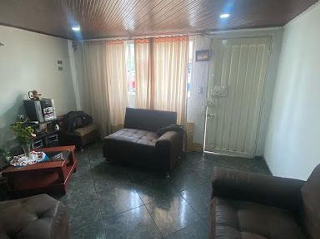 Casa de 4 alcobas en venta en Villas De Granada, Bogotá, 95 m² · foto 3 de 20