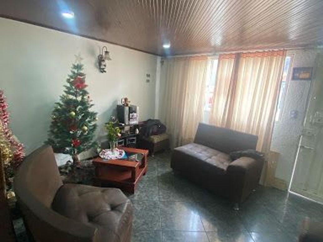Casa de 4 alcobas en venta en Villas De Granada, Bogotá, 95 m² · foto 4 de 20