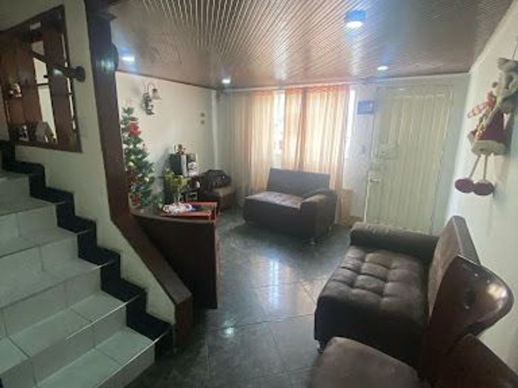 Casa de 4 alcobas en venta en Villas De Granada, Bogotá, 95 m² · foto 7 de 20