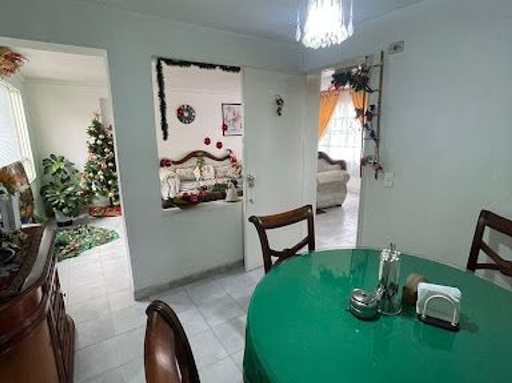 Casa de 5 alcobas en venta en Ciudad Kennedy, Bogotá, 227 m² · foto 12 de 17