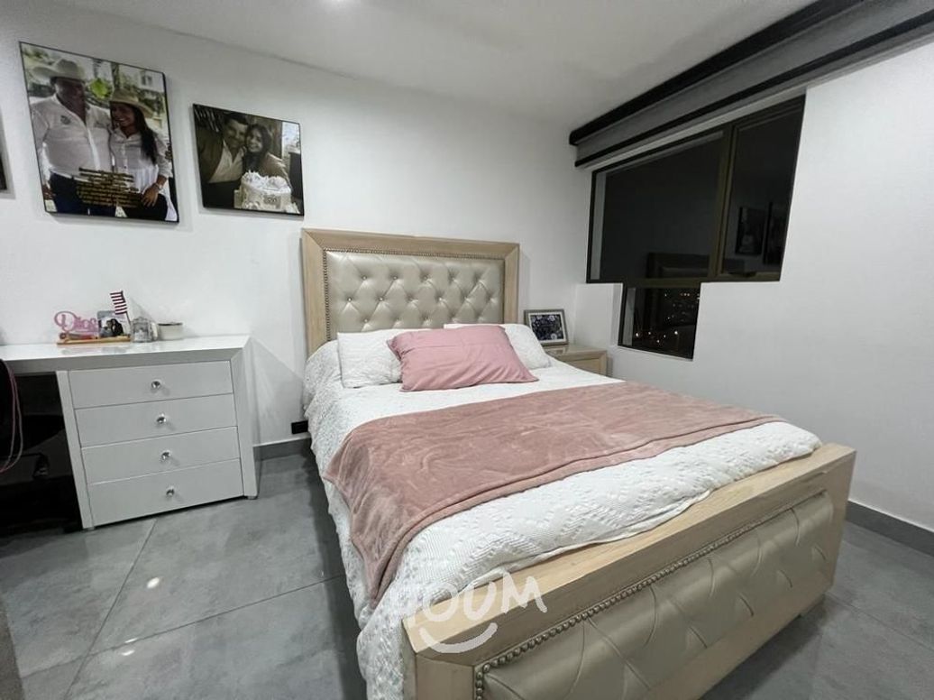 Apartamento de 5 alcobas en venta en Prados De La Calleja, Bogotá, 256 m² · foto 18 de 20