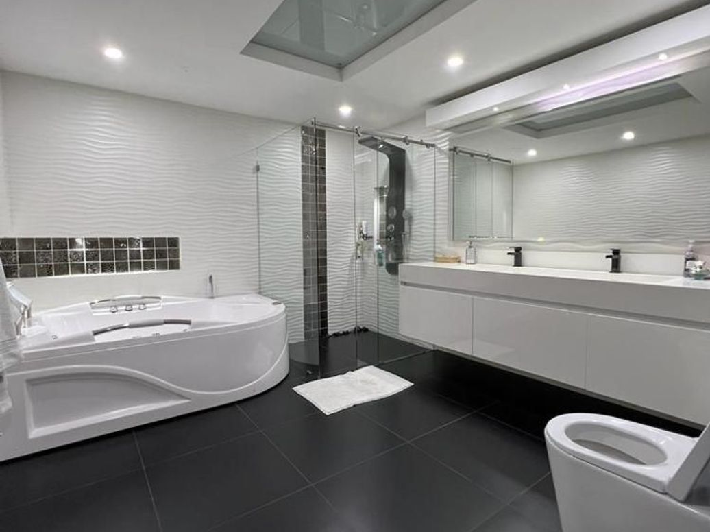 Apartamento de 5 alcobas en venta en Prados De La Calleja, Bogotá, 256 m² · foto 12 de 20
