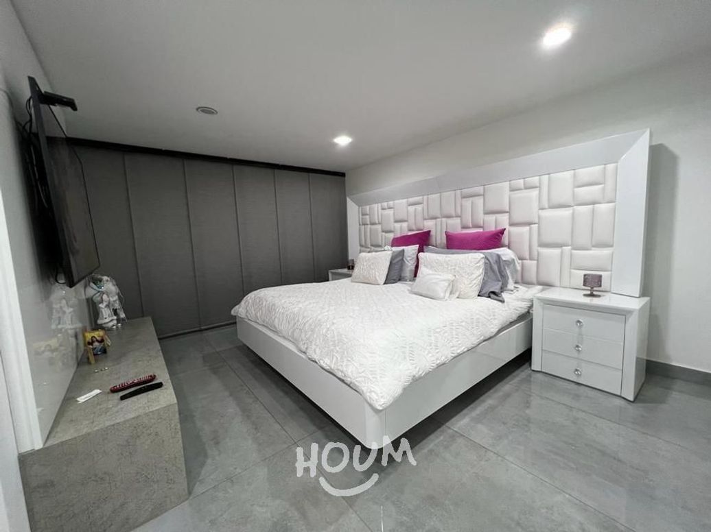 Apartamento de 5 alcobas en venta en Prados De La Calleja, Bogotá, 256 m² · foto 13 de 20